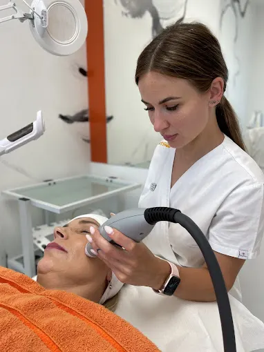 VESUNA - Medycyna Estetyczna, Kosmetologia, Laseroterapia